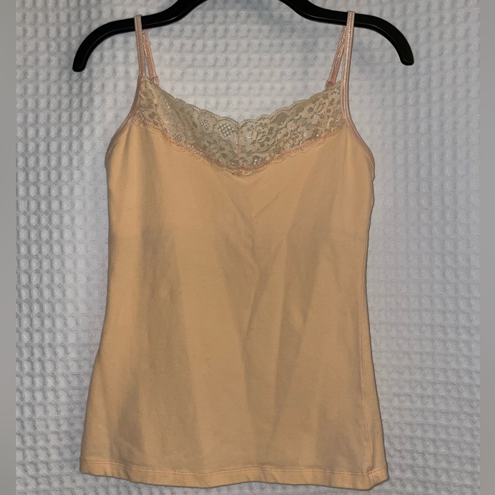 Urban Behavior Light orange tank with lace trim. Size S.